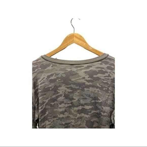 HoneyDew Camo Easy rider Sweatshirt size small NWT - Picture 2 of 12